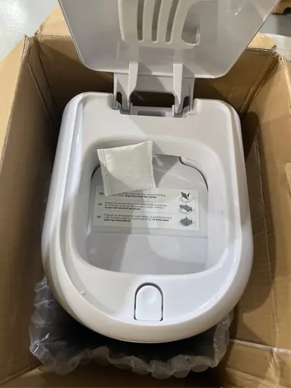 Diaper Genie Platinum Pail — Photo 7