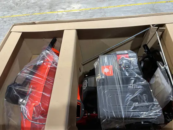Ariens Platinum 28 SHO RapidTrak… — Photo 10