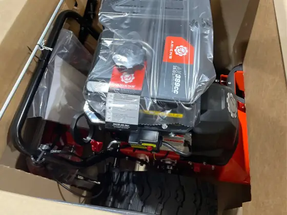 Ariens Platinum 28 SHO RapidTrak… — Photo 8