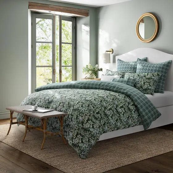 Laura Ashley King Comforter Set,… — Photo 2