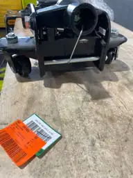 Husky 3-Ton Floor Garage Jack — Photo 5