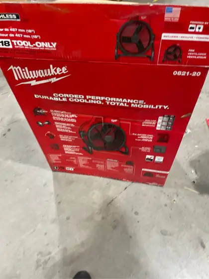 Milwaukee M18 26.5 in. H… — Photo 4