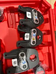 Milwaukee Press Tool Kit Black/Red — Photo 7
