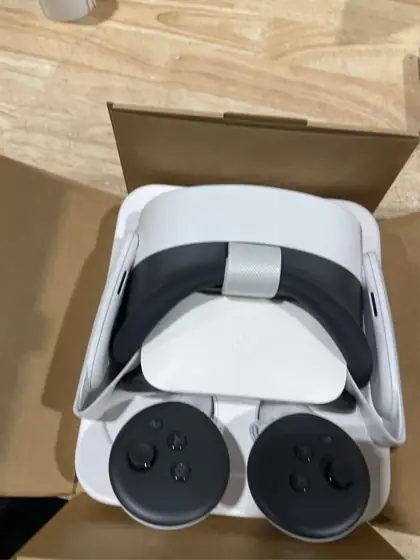 Meta Quest 3S 128GB VR… — Photo 5