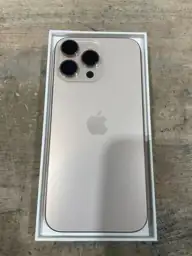 iPhone 16 Pro Max — Photo 1
