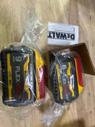 FLEXVOLT 20V/60V MAX Lithium-Ion 12.0Ah… — Photo 4