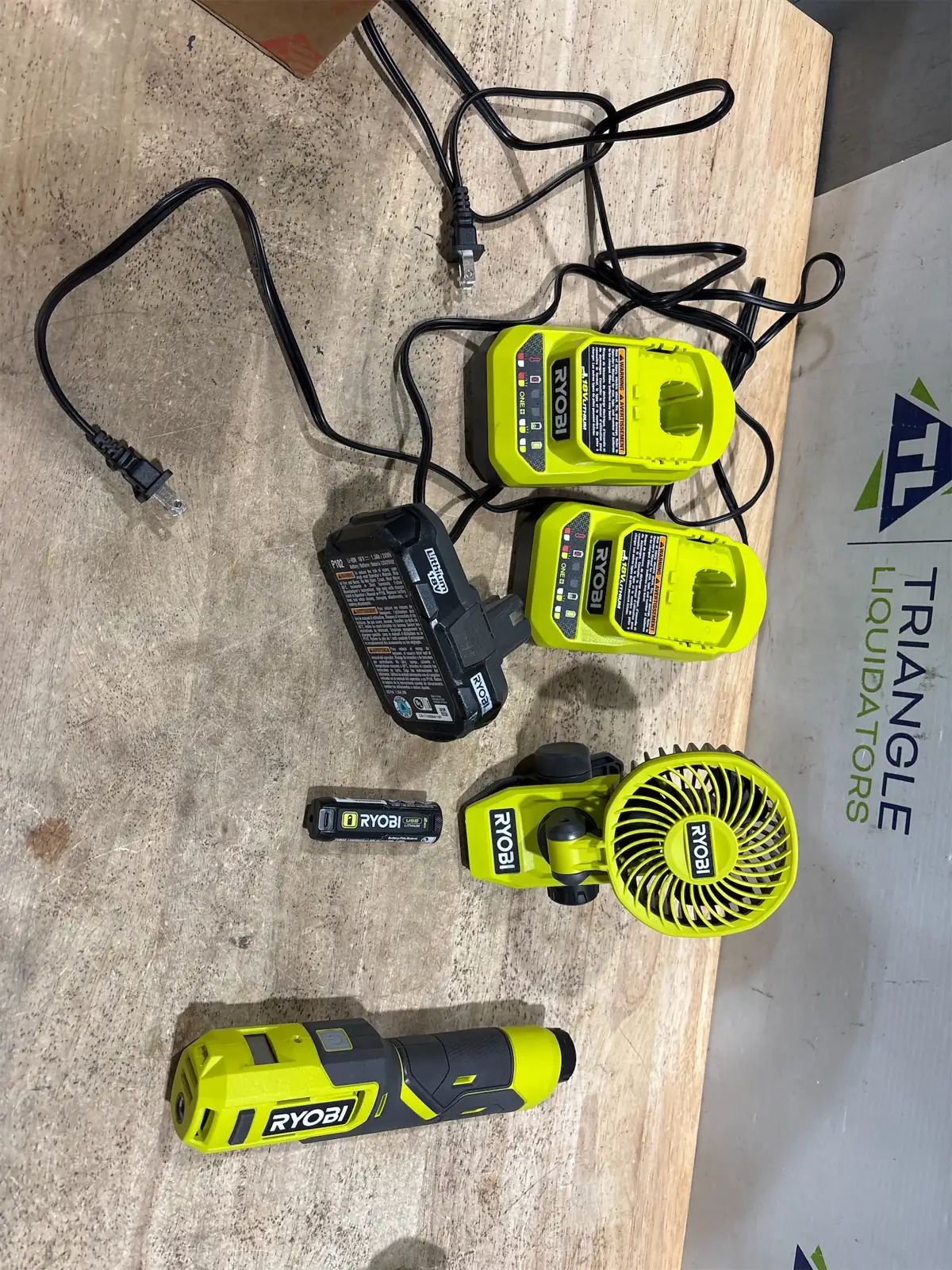 Lot items-Ryobi merchandise — Photo 1
