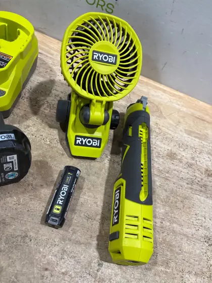 Lot items-Ryobi merchandise — Photo 2