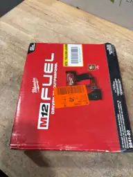 Milwaukee M12 FUEL 18 Ga.… — Photo 4