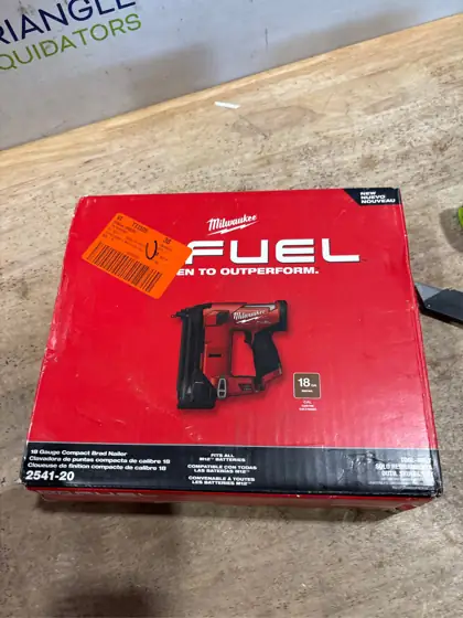 Milwaukee M12 FUEL 18 Ga.… — Photo 4