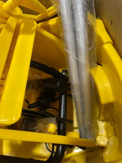 35Qt Commercial Mop Bucket with… — Photo 6