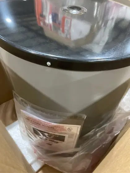 20 Gal. 208-Volt 2.5 kW… — Photo 5