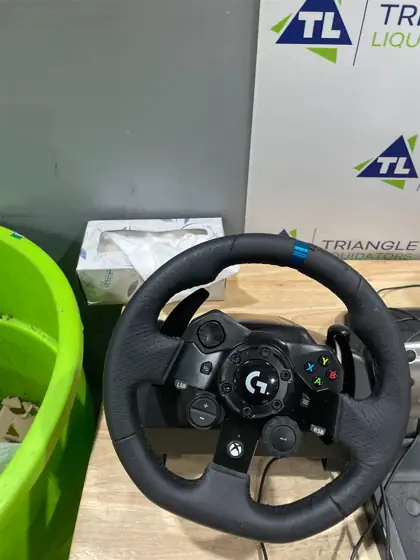 Logitech gaming wheel set — Photo 3