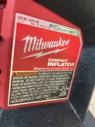 Milwaukee M12 1 gal Vertical… — Photo 7