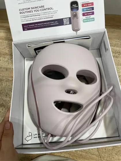 Shark CryoGlow LED Face Mask… — Photo 5