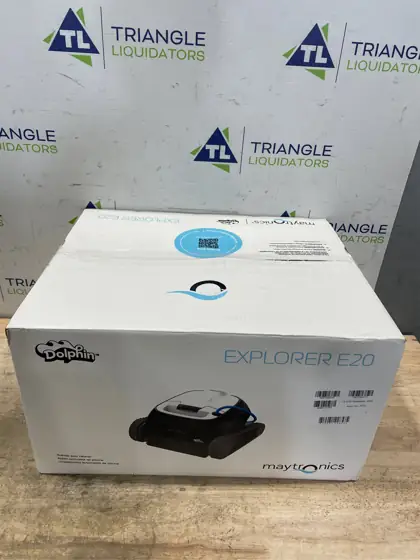 Dolphin Explorer E20 Pool Cleaner — Photo 5