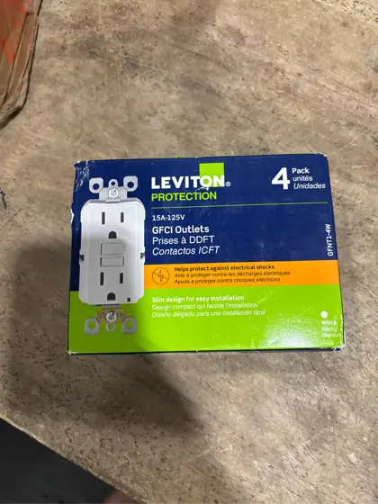 Leviton 15 Amp 125-Volt Duplex… — Photo 4