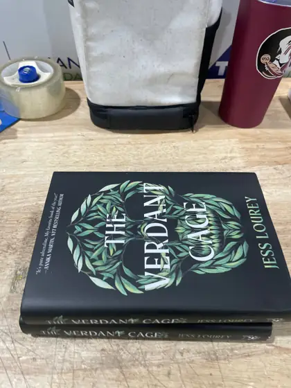 The Verdant Cage (Hardcover) — Photo 3