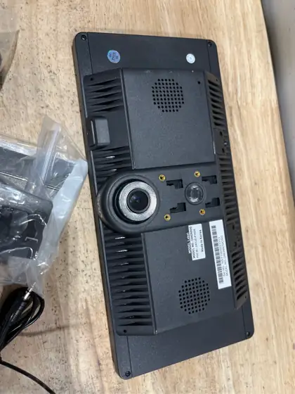 onn 10.3" Wireless CarPlay &… — Photo 6