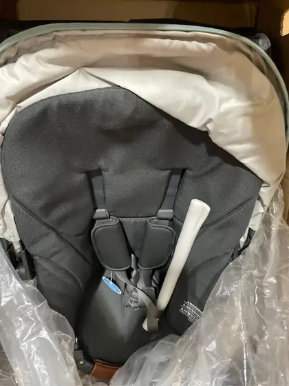 UPPAbaby Vista V3 Convertible Single-to-Double… — Photo 7