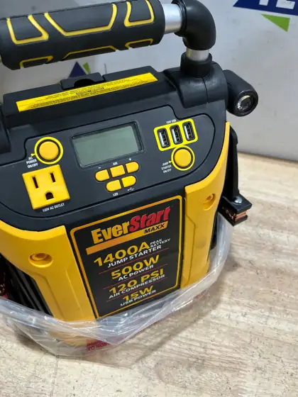 EverStart Maxx J5CPDE Jump Starter,… — Photo 6