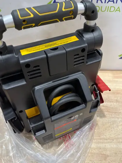 EverStart Maxx J5CPDE Jump Starter,… — Photo 8