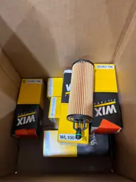 WL10010 Engine Oil Filter — Photo 4