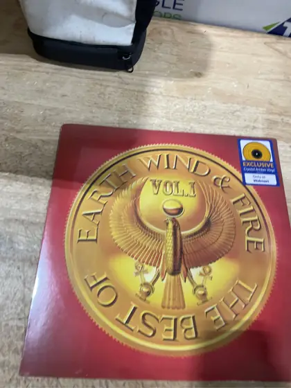 Earth Wind & Fire -… — Photo 3