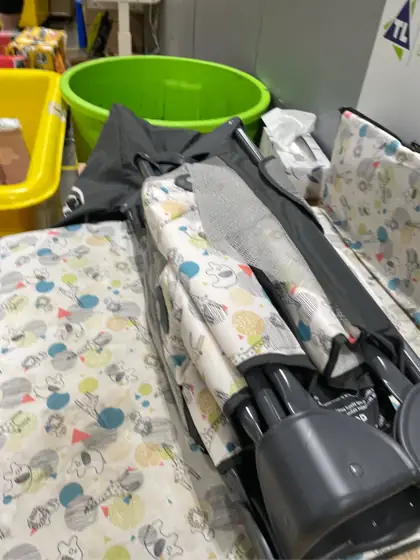 Graco Pack 'n Play Portable… — Photo 8