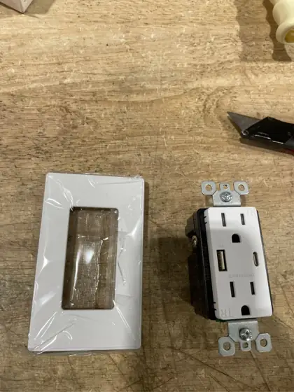 Hyper Tough 15A/30W Dual USB… — Photo 7