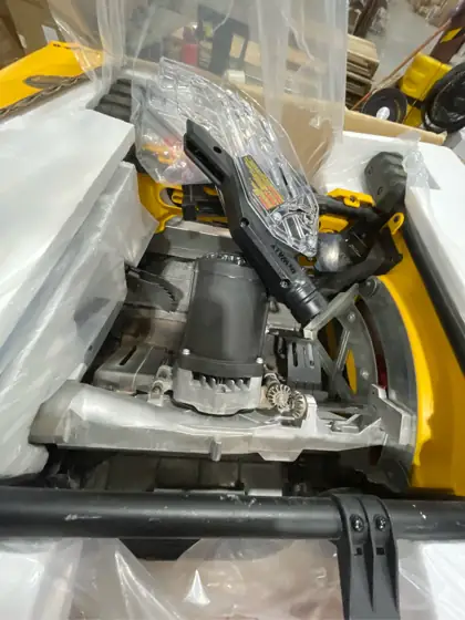 DEWALT 15 Amp Corded 8-1/4… — Photo 7