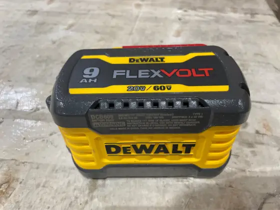 DEWALT FLEXVOLT 20V/60V MAX Lithium-Ion… — Photo 5