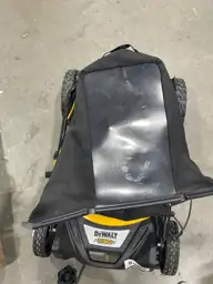 DEWALT 21in. 163cc Briggs &… — Photo 6