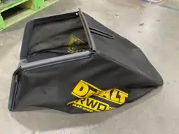 DEWALT 21 in. 150cc Briggs… — Photo 7