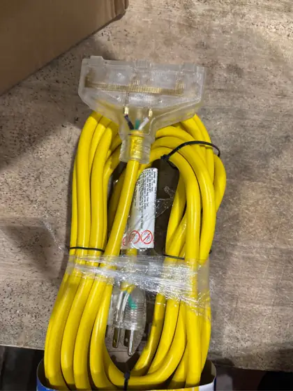 DuroMax 25-ft 12/3 Yellow 3… — Photo 6
