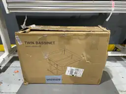 Twin Bassinet for 2 Babies,… — Photo 2