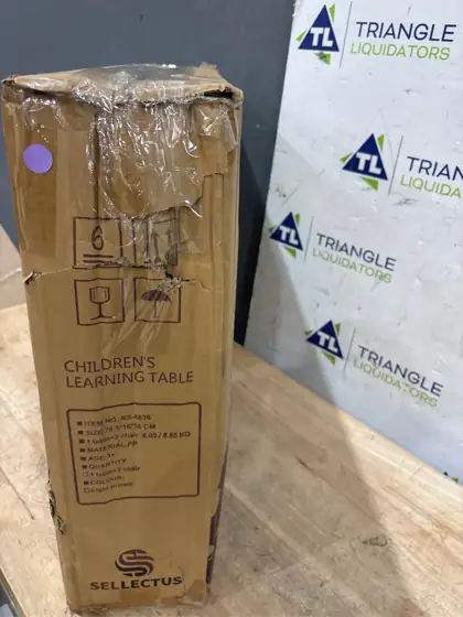 Kids Table and 2 Chairs… — Photo 7