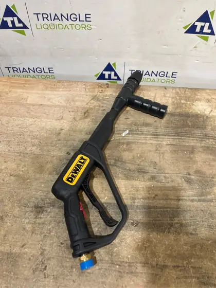 DEWALT Spray Gun with Side… — Photo 5