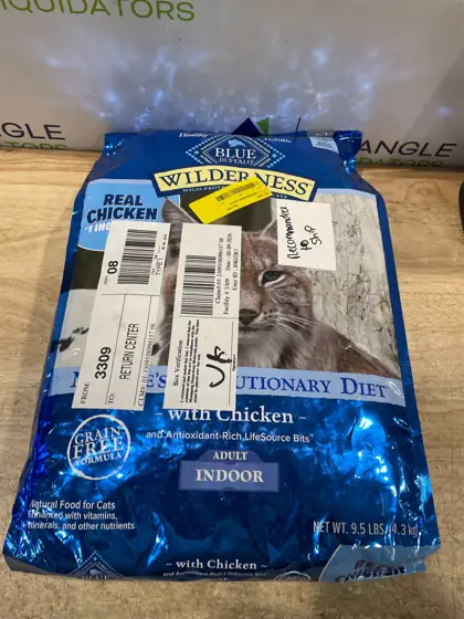 Blue buffalo cat food — Photo 1