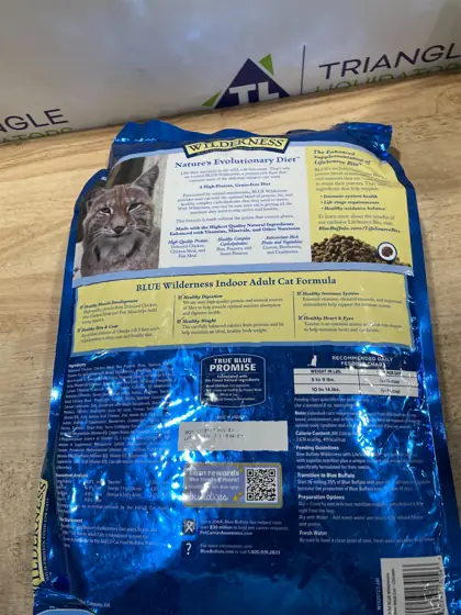 Blue buffalo cat food — Photo 2