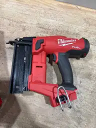 Milwaukee M18 FUEL 18 Ga.… — Photo 5