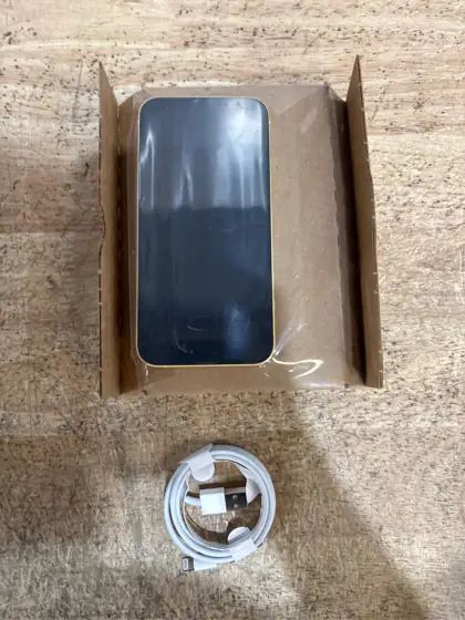 Apple iPhone 14, 256GB, Yellow… — Photo 4