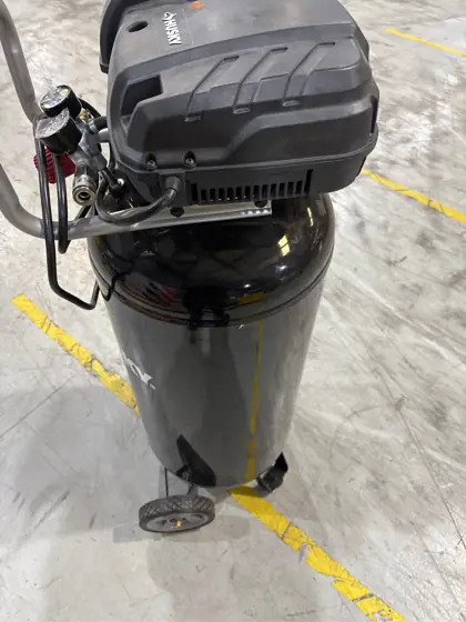 Husky 20 Gal. 200 PSI… — Photo 4
