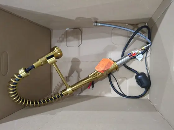 Edison Single-Handle Pull-Down Sprayer Kitchen… — Photo 4