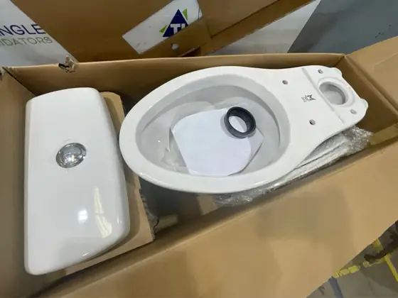 Dual Flush Toilet — Photo 2