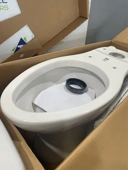 Dual Flush Toilet — Photo 3