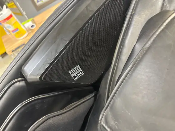 Massage Chair — Photo 10