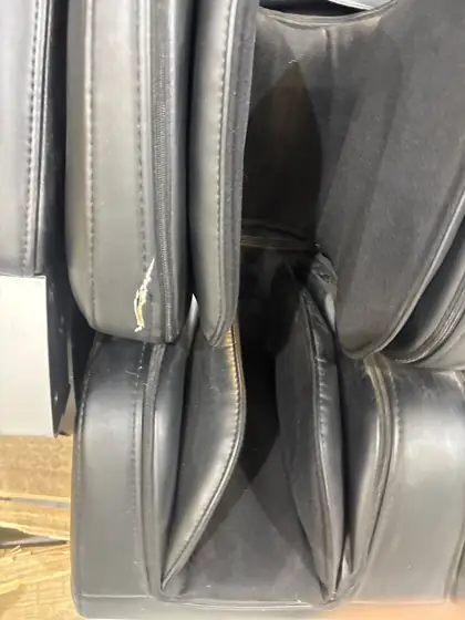 Massage Chair — Photo 3