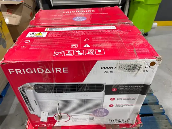 Frigidaire 500-sq ft Window Air… — Photo 9