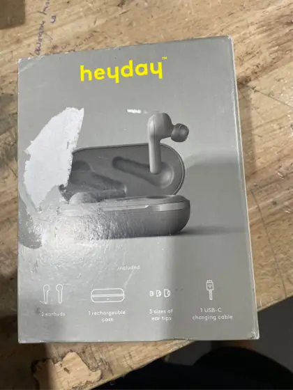 Heyday Wireless Earbuds — Photo 1